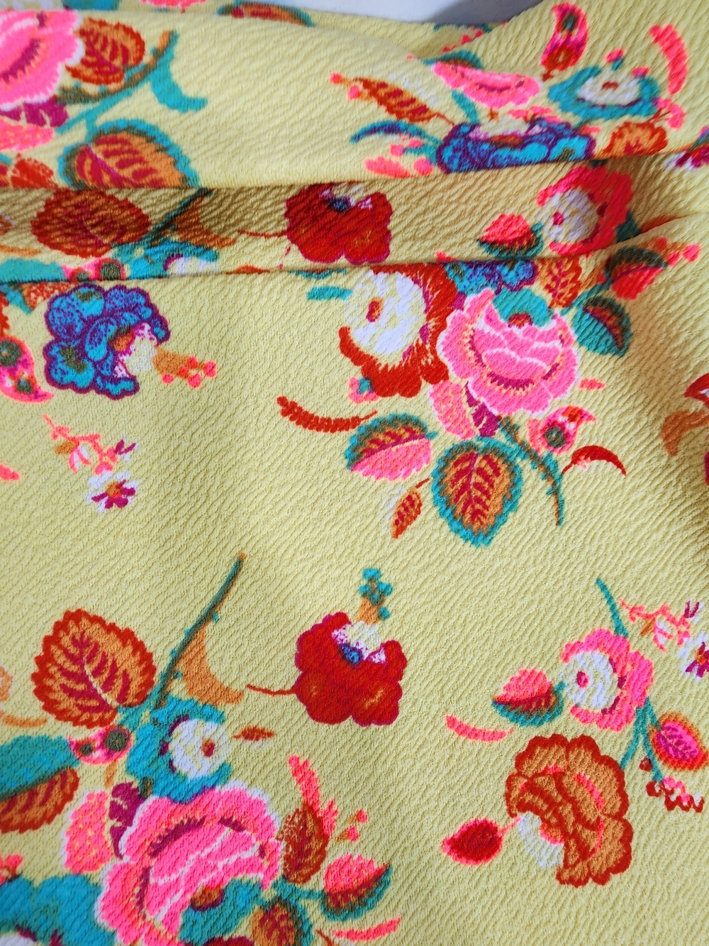 NWT Luluroe Cassie Yellow Floral Pull On Wide Waistband Stretch Pencil Skirt Sm - Picture 5 of 5